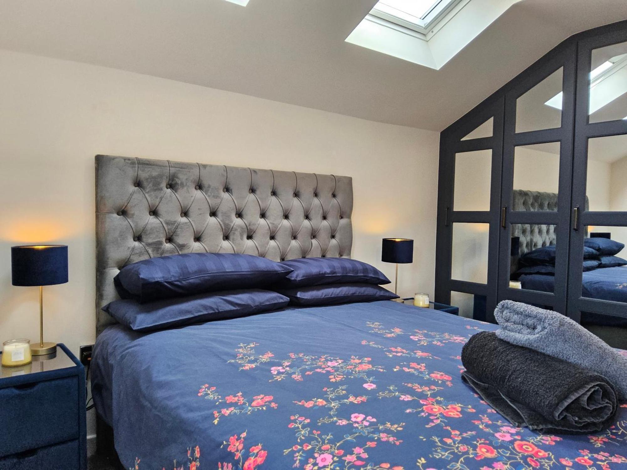 5 Star Luxury Small Cosy House With Lake View Doncaster Exterior photo